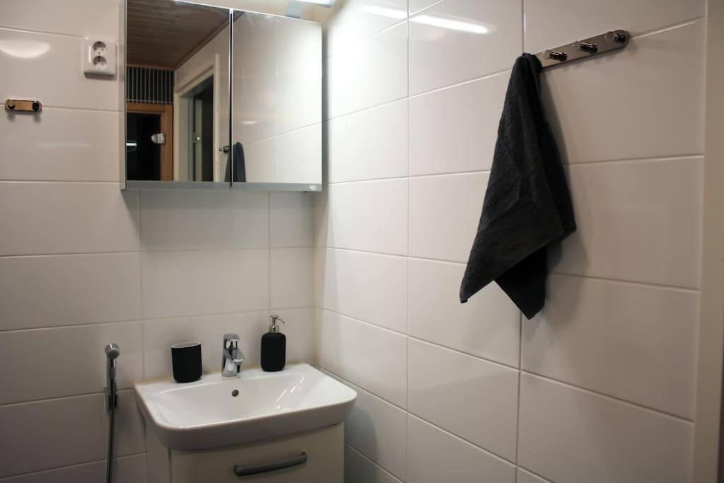 וואנטאה Modern Apartment With Sauna, Near Transit Hub/Dixi מראה חיצוני תמונה